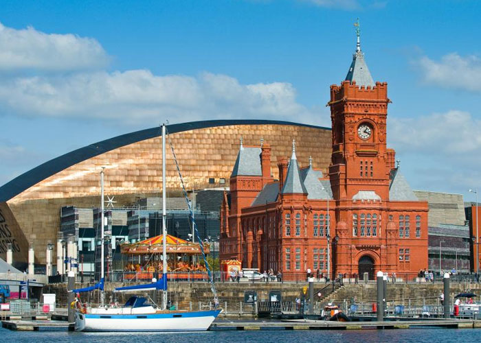 News from wales stock image of Cardiff Bay
