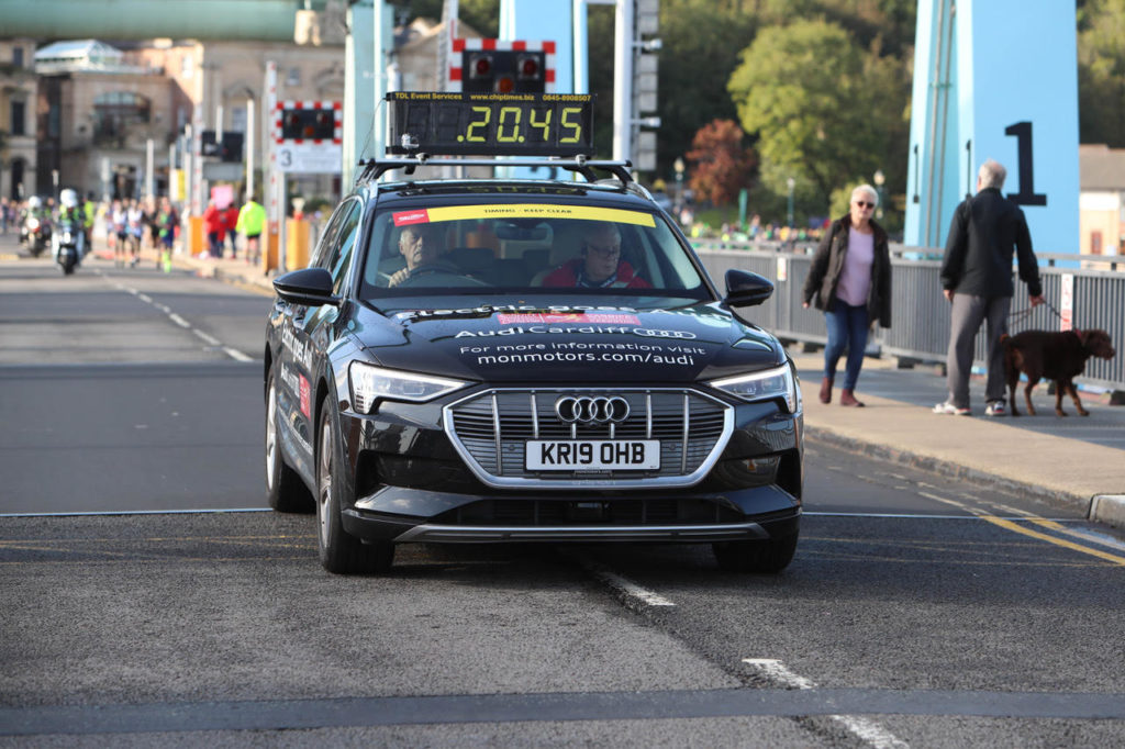 06.10.19 - Cardiff Half Marathon -  Runners at the Cardiff Bay Barrage