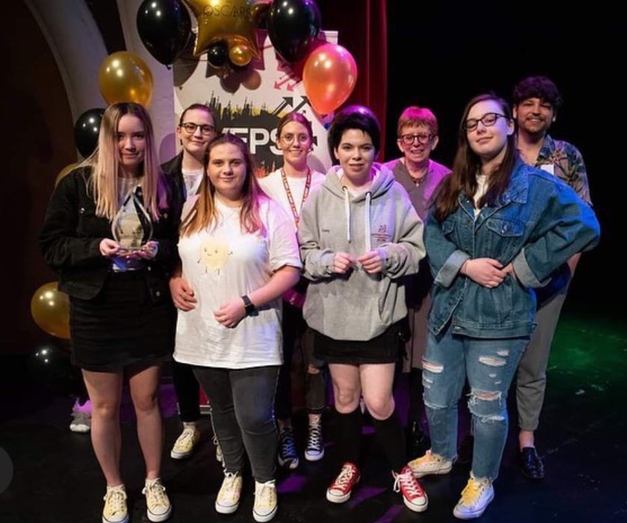 Zoë Gable, Megan Thomas, Ebony Smith, Seren Collier, Katie Burgess, Shauna Richards (YEPS officer) & Tomas Phillips (YRP mentor)