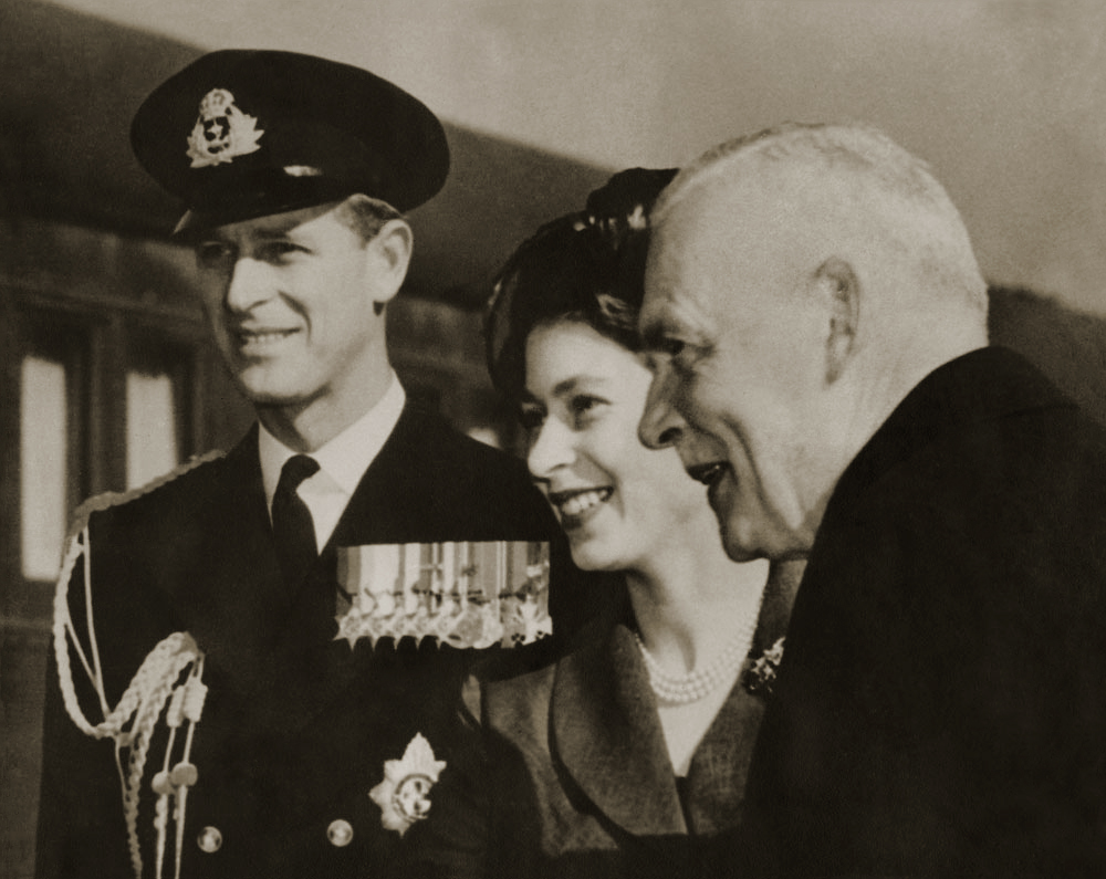 Princess_Elizabeth_Prince_Philip_and_Louis_St._Laurent_retouched