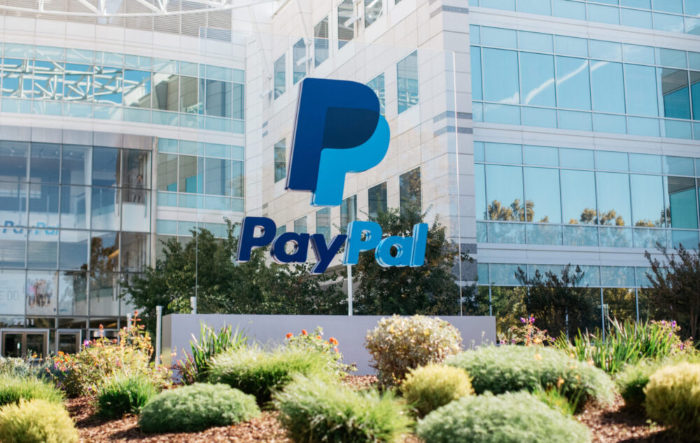 The payment giant, PayPal announced that all the eligible customers in the UK were granted the opportunity to start trading cryptocurrencies using their PayPal accounts. PayPal users in the UK are now able to buy, hold, and sell cryptocurrencies such as Bitcoin, Bitcoin Cash, Ethereum, and Litecoin.