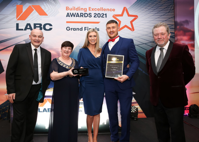 Matthew Hall receives the LABC Warranty National Site Manager of the Year 2021 Award