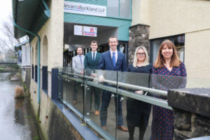 Bevan Buckland Cowbridge Team (003)