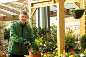 GROW HOW - Dobbies Garden Centres