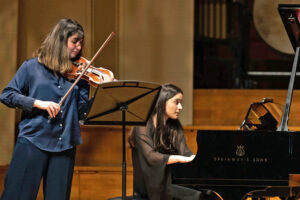 Gregynog - violinist and pianist