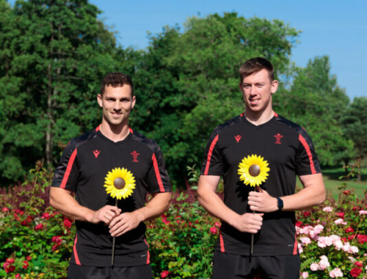 The WRU supports Forever Flowers. Pictured - George North and Adam Beard.