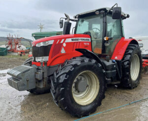 Walcot Farm MF tractor