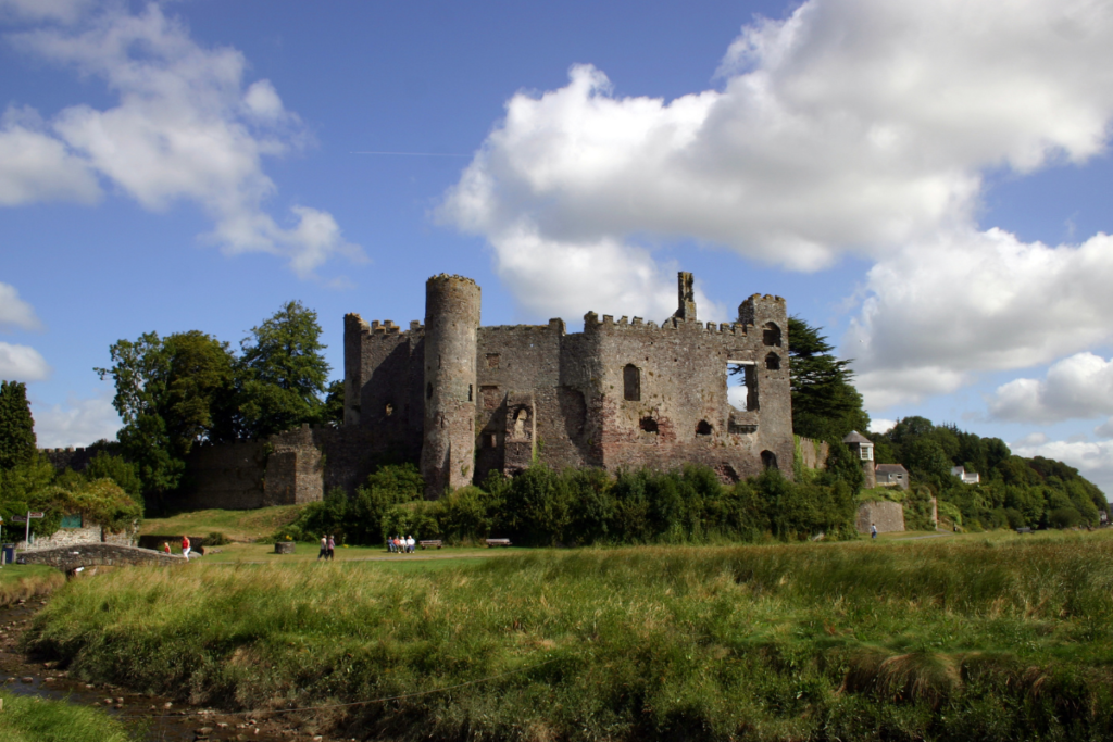 laugharne castle by Canva