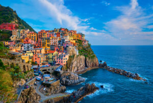 manarola-village-sunset-cinque-terre-liguria-italy